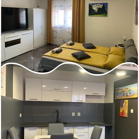 Studio Dama Blizina Amfiteatra I Bus Kolodvora ,Besplatan Privatni Parking,Self-Check- In Póla Kültér fotó