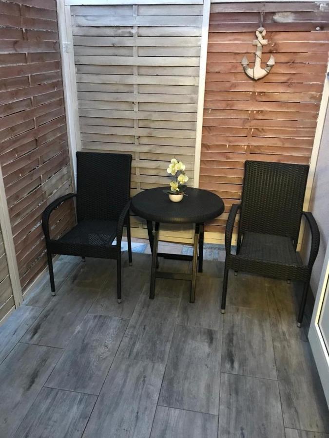 Studio Dama Blizina Amfiteatra I Bus Kolodvora ,Besplatan Privatni Parking,Self-Check- In Póla Kültér fotó